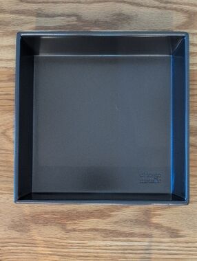 Chicago Metallic 9x9 Nonstick Baking Pan